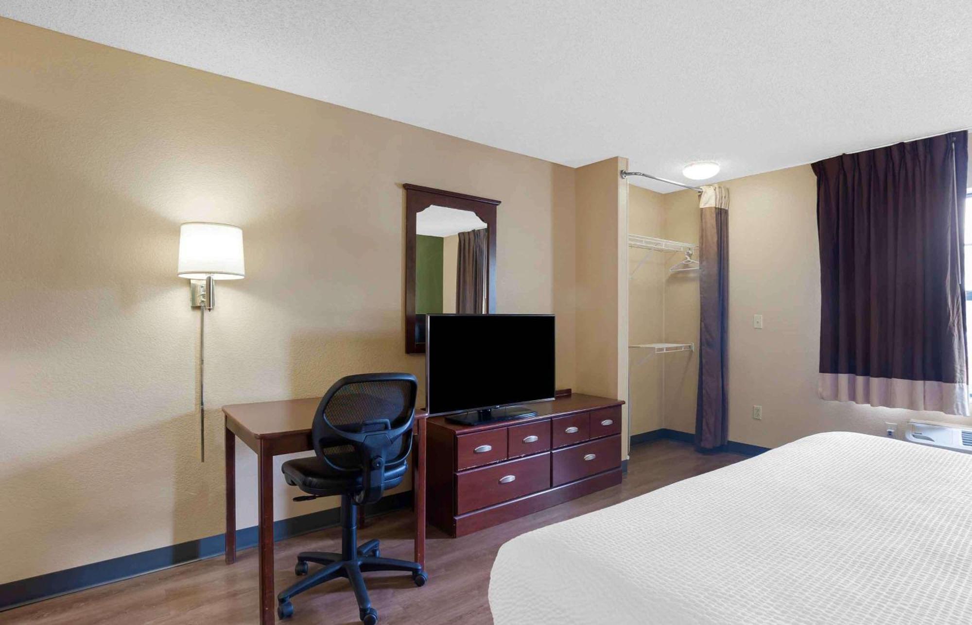 Extended Stay America Select Suites - Newport News - Oyster Point Kültér fotó